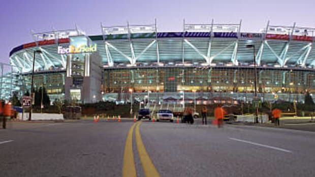 FedEx Exterior